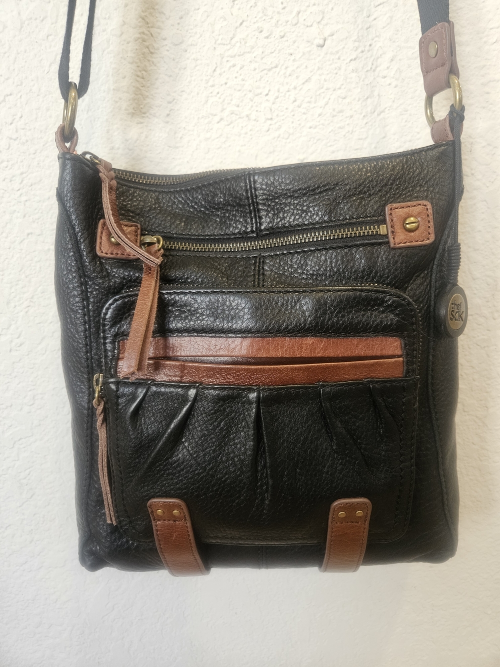 The Sak Iris Pebbled Leather Crossbody Bag – Black & Brown